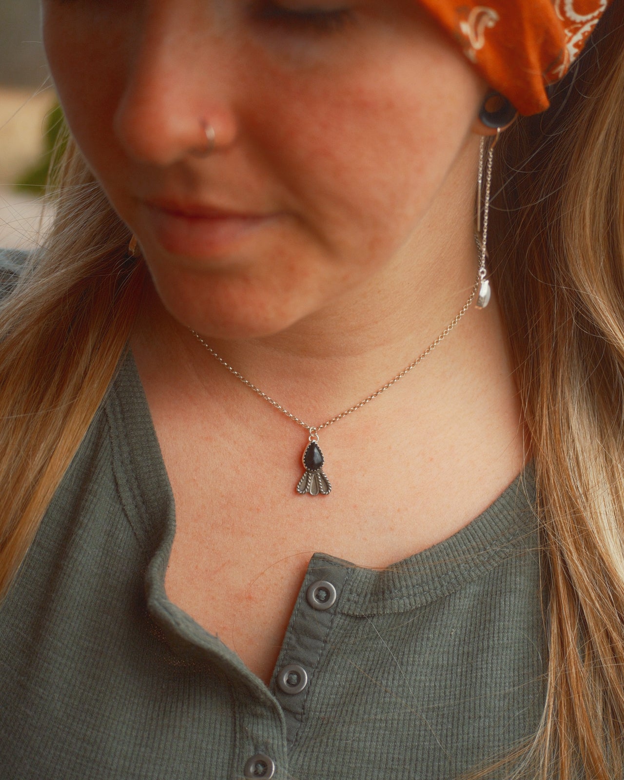 The Juniper Necklace - Onyx