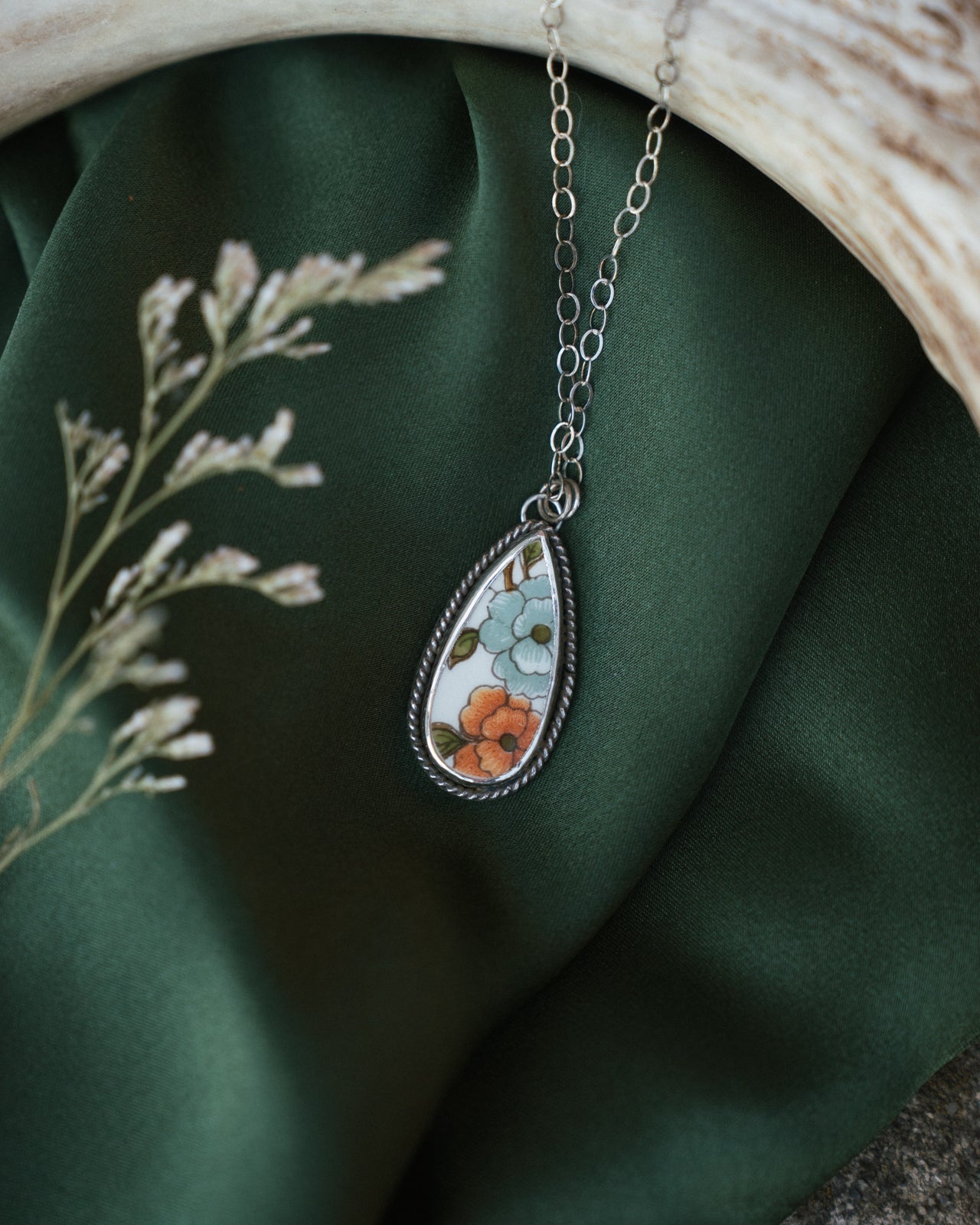 The Heirloom Bloom Necklace