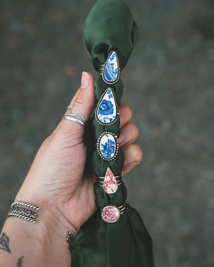 The Heirloom Bloom Ring Size 9