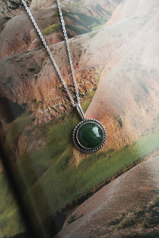The Classic Necklace - Jade