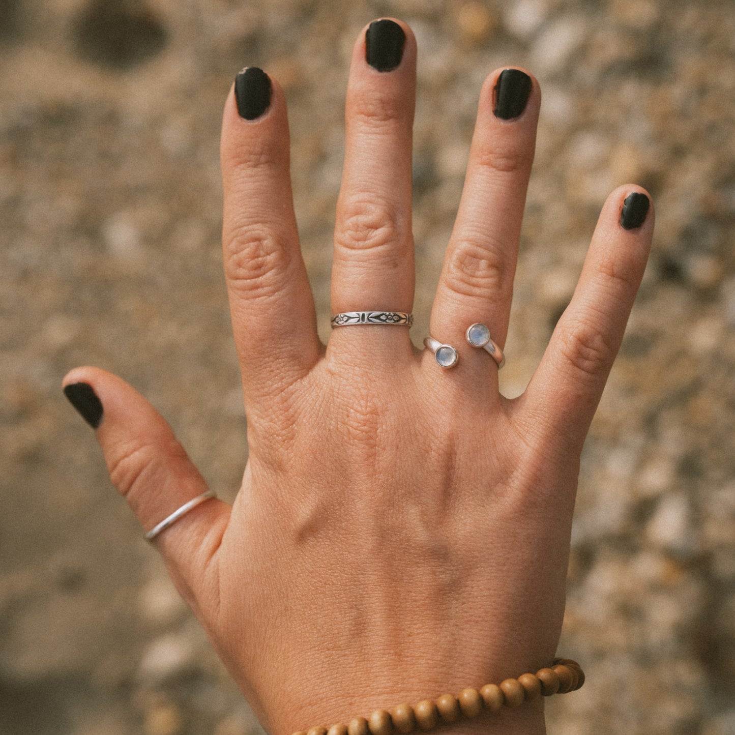 Split Band Ring — Large Stone